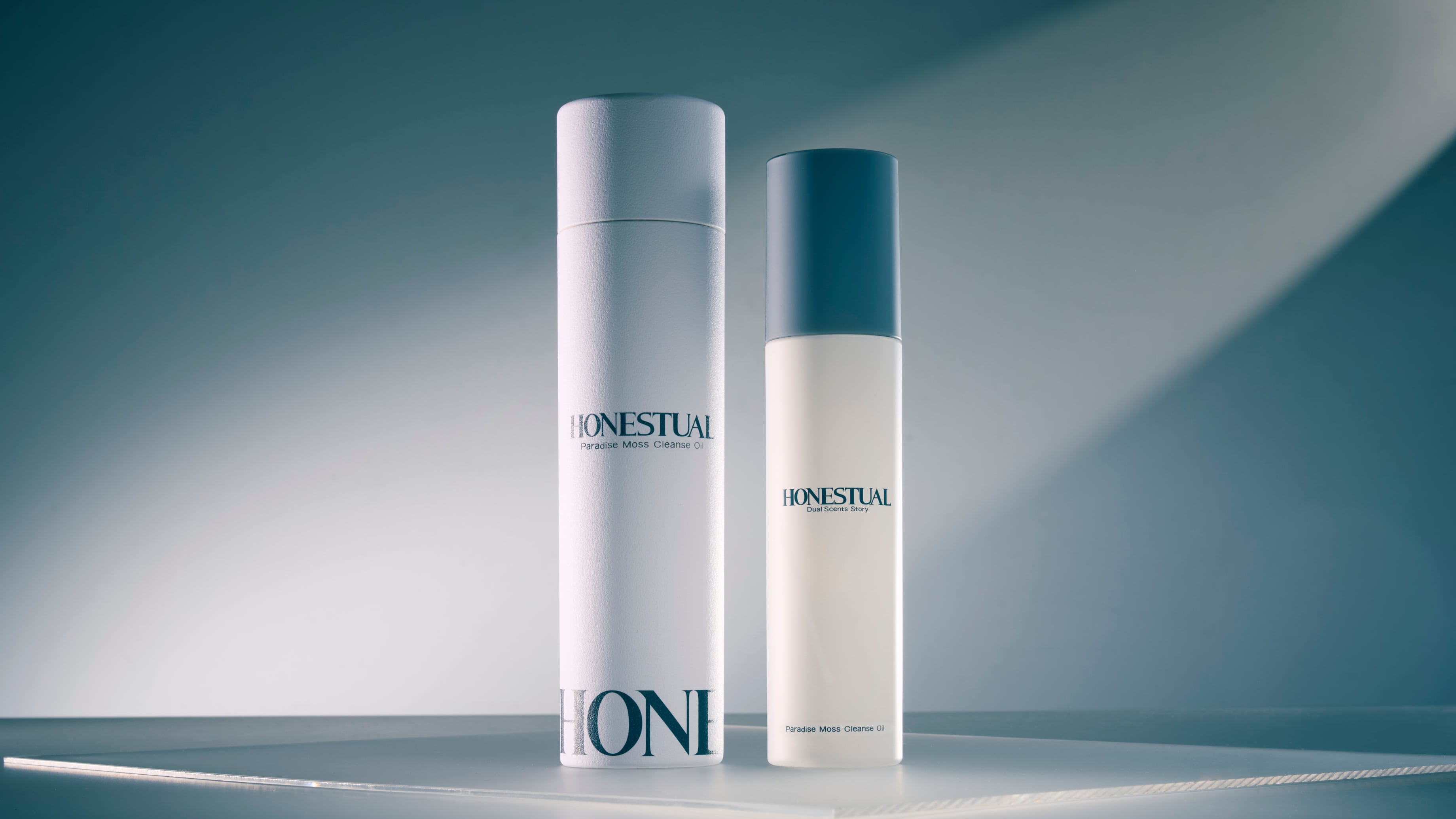 HONESTUAL パラダイスモス オイルクレンズ 120mL(¥5,980)