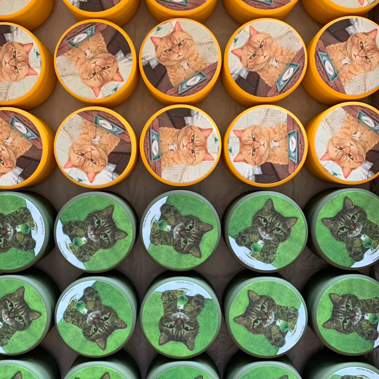 町田尚子 小物入れ缶 | 奈良の愛らしい猫のお店 猫雑貨さんちこ