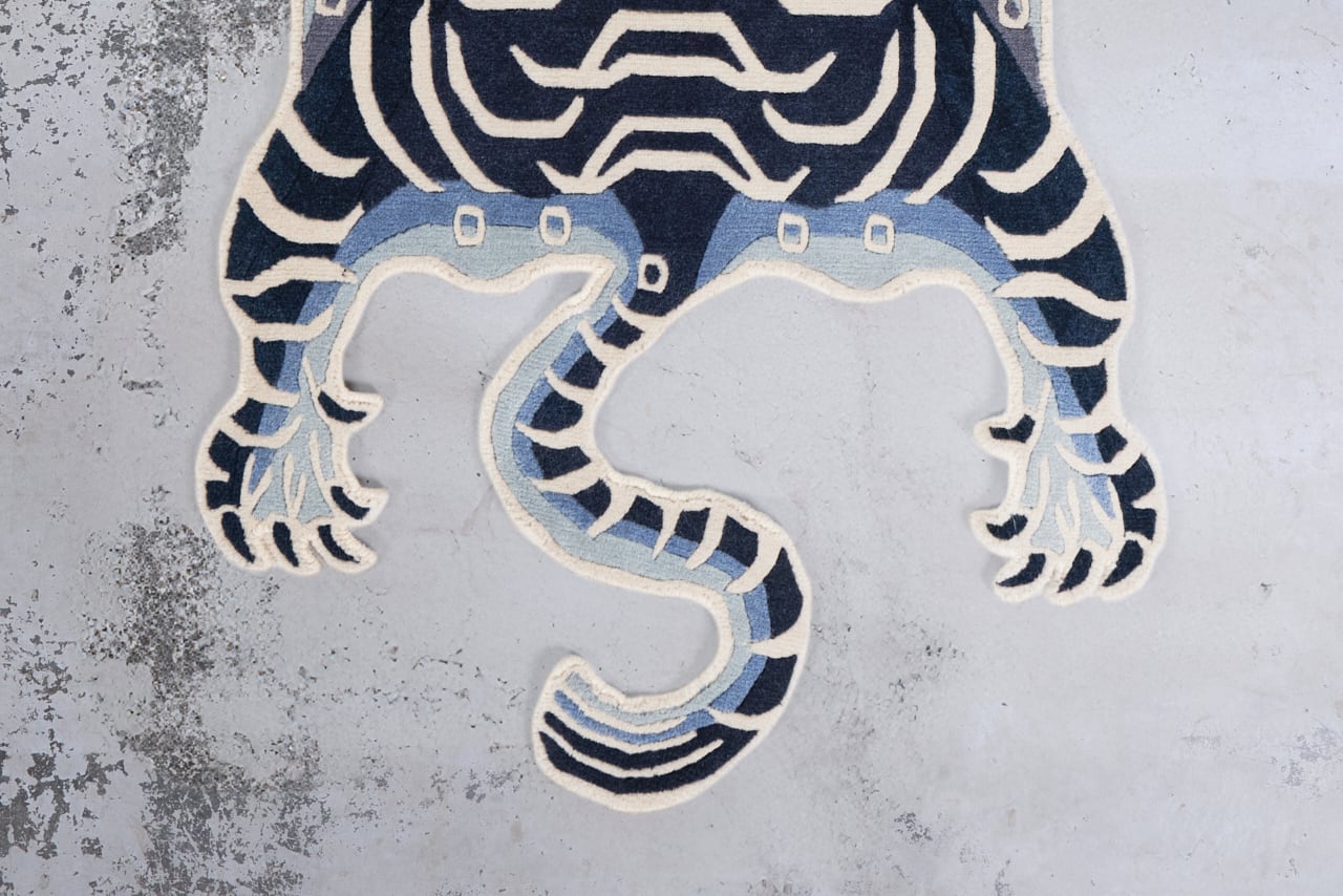 Tibetan Tiger Rug 《Mサイズ•ウール・オリジナル3・インディゴカラー