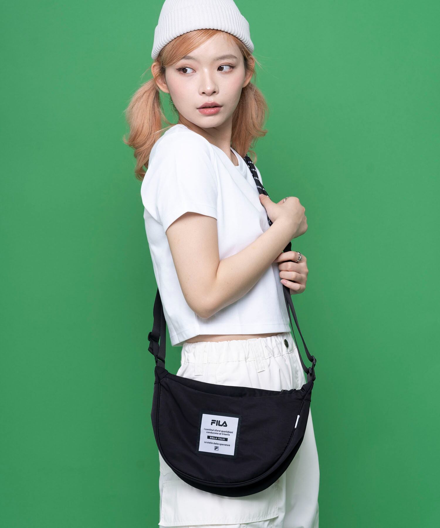 ユニセックス向けのブランドをメインにした、カジュアルな洋服や服飾