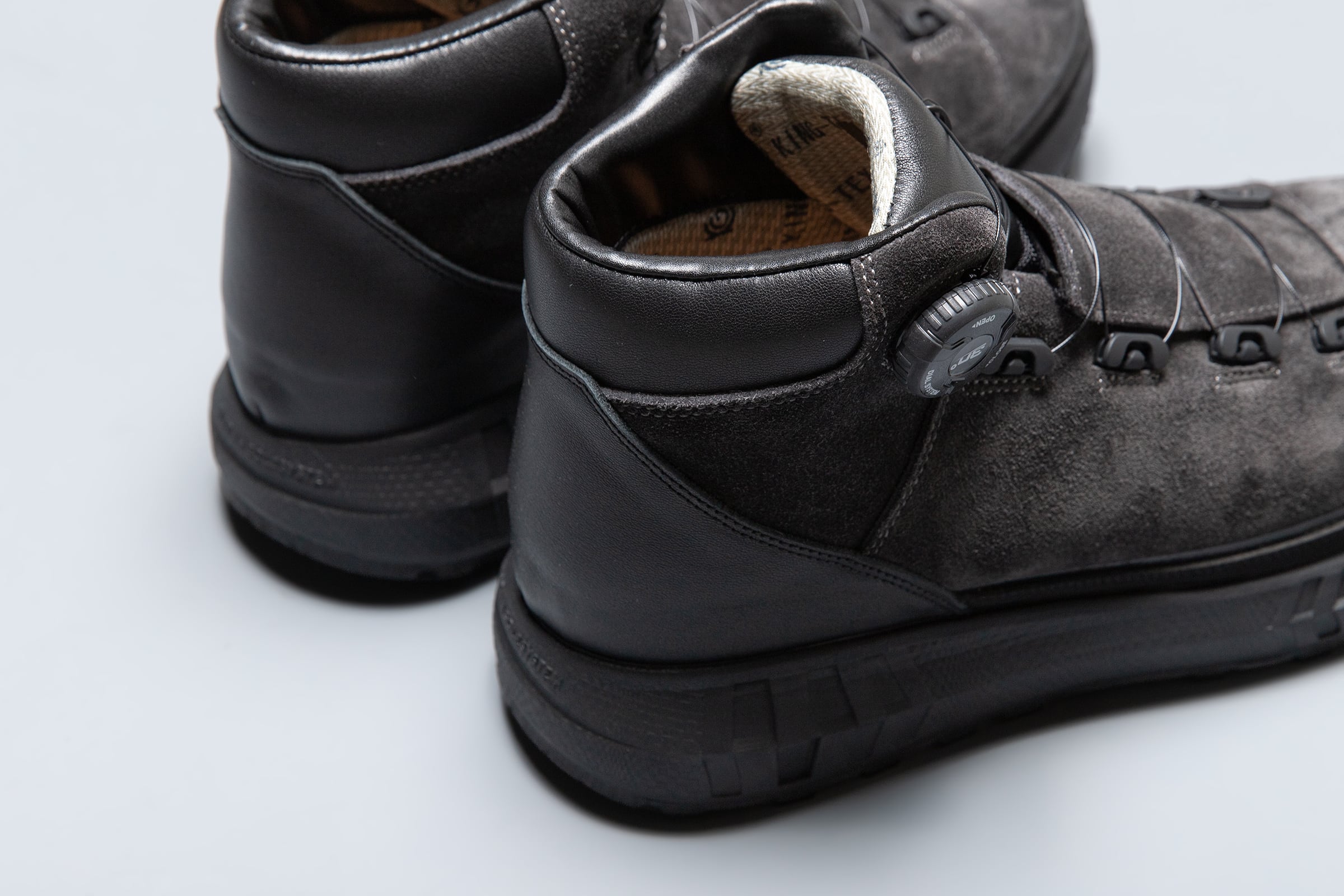 pg I.O. | FADE BLACK | PLAYGROUND | スニーカーショップ