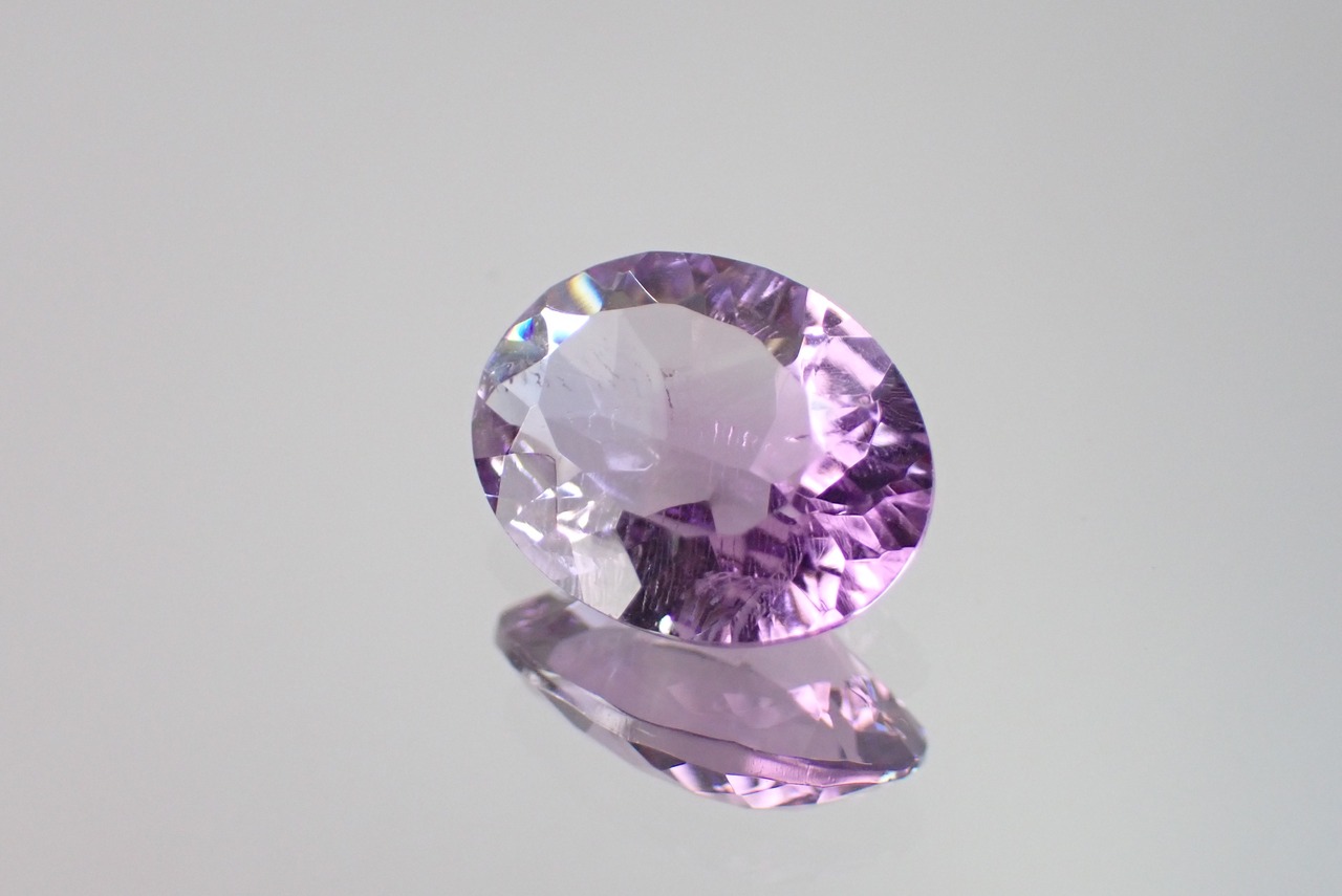 アメジスト(コンケーブカット)　4.01ct　[C12-310]