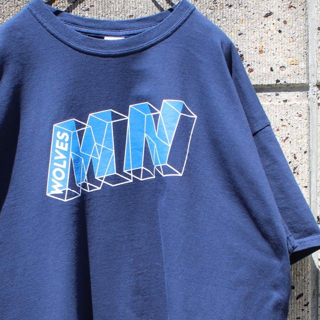 【XLサイズ】NBA Minnesota Timberwolves ミネソタ ティンバーウルブズ マスコット入り 古着 Tシャツ