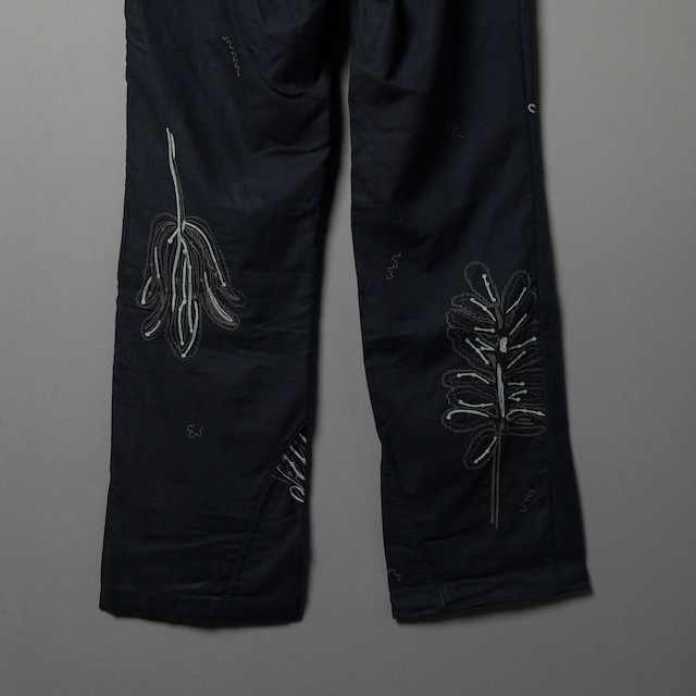 [HaaT]　Botanical Embroidery Pants