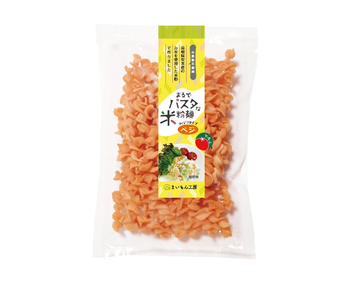 まるでパスタな米粉麺　トマト