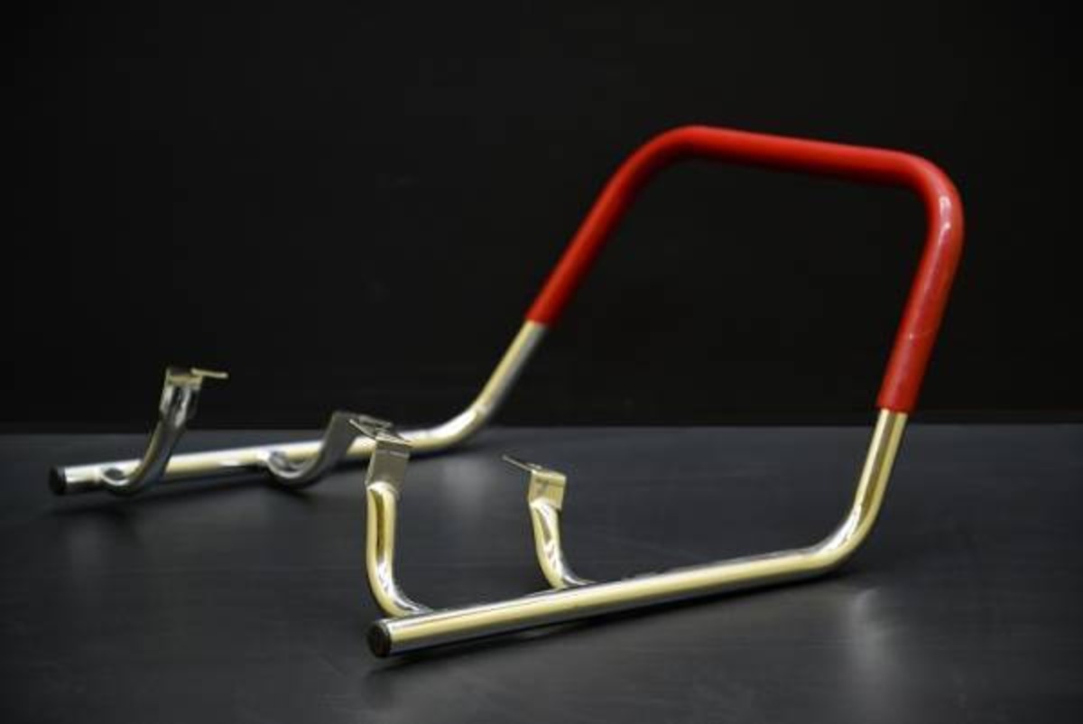 特別価格 新品 ゼファー400χ メッキ タンデムバー 赤ゴム BEETテール 