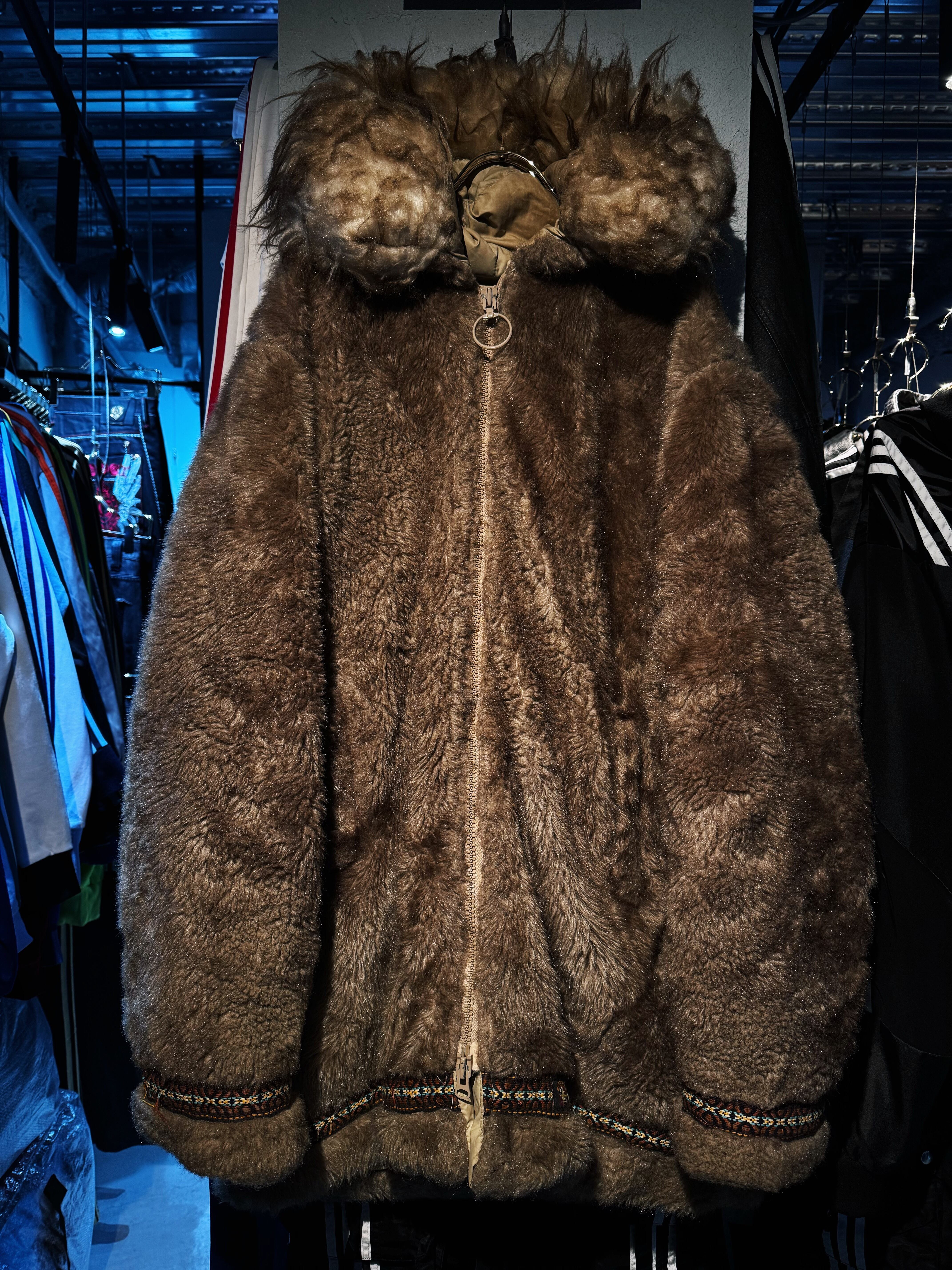 special 70's vintage Tyrolean taping fur eskimo goose down jacket