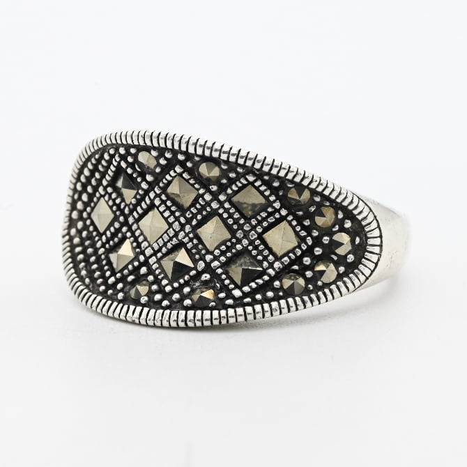 Marcasite Accent Graceful Dented Top Design Ring #19.0 / Denmark