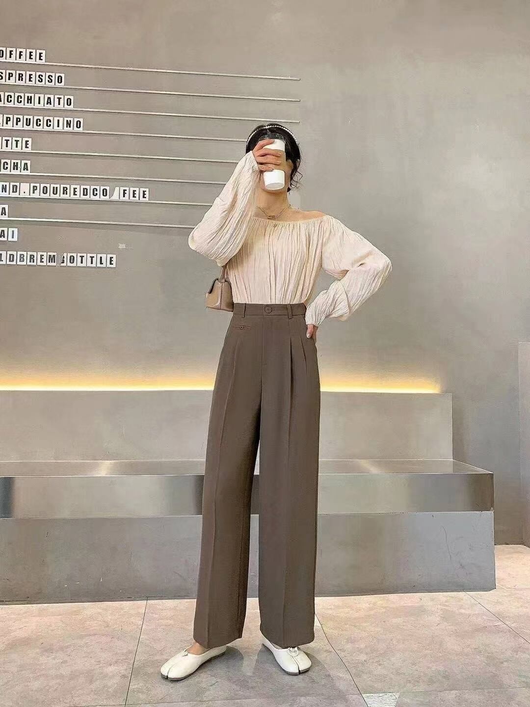 タック入り　ワイドパンツ　AJ1362-A01