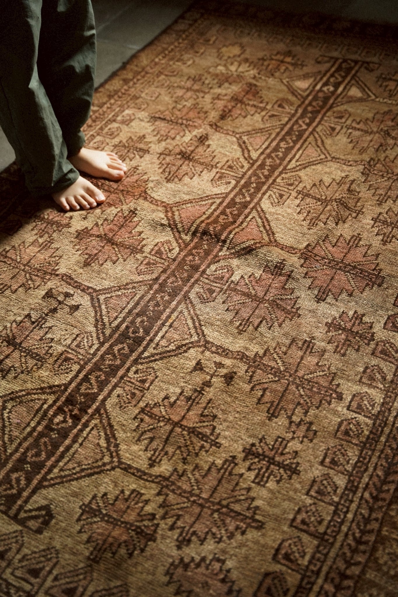 1566-Semi Antique Taimani rug