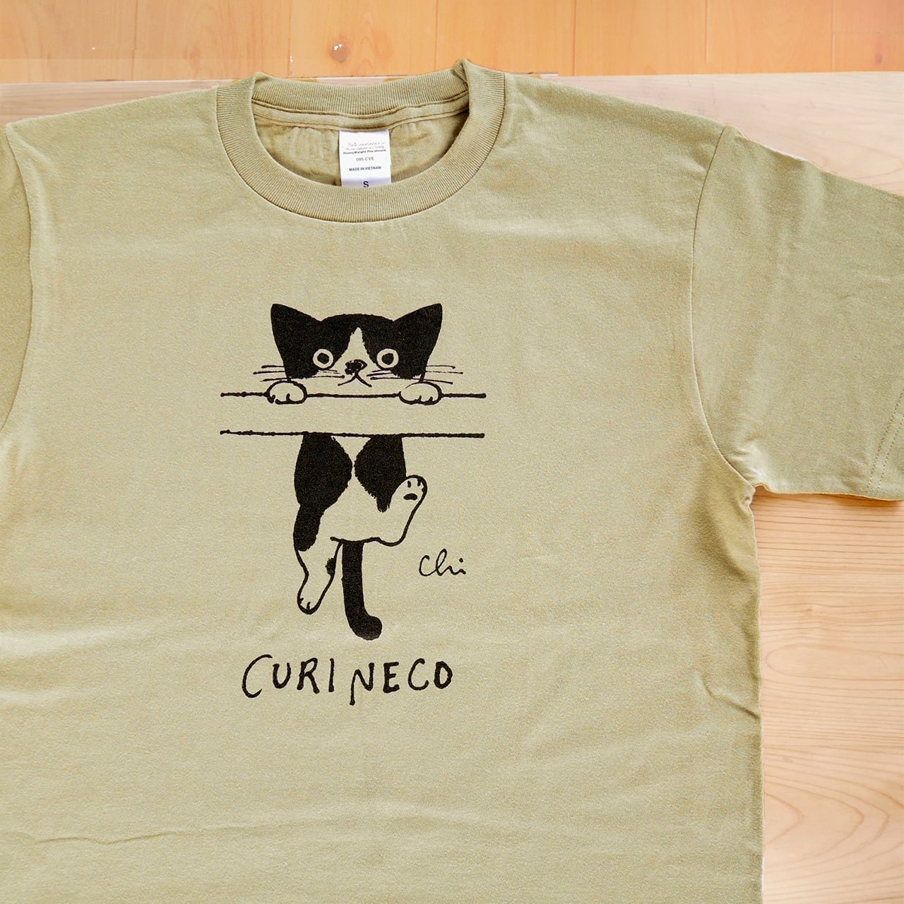 くりねこTシャツ「おなか」サンドカーキ | necoya