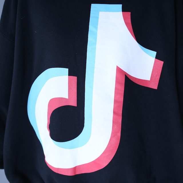 "Champion" TikTok printed XXL super over silhouette sweat