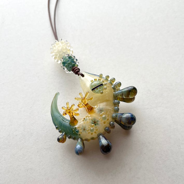 carry me　クレステッドゲッコー