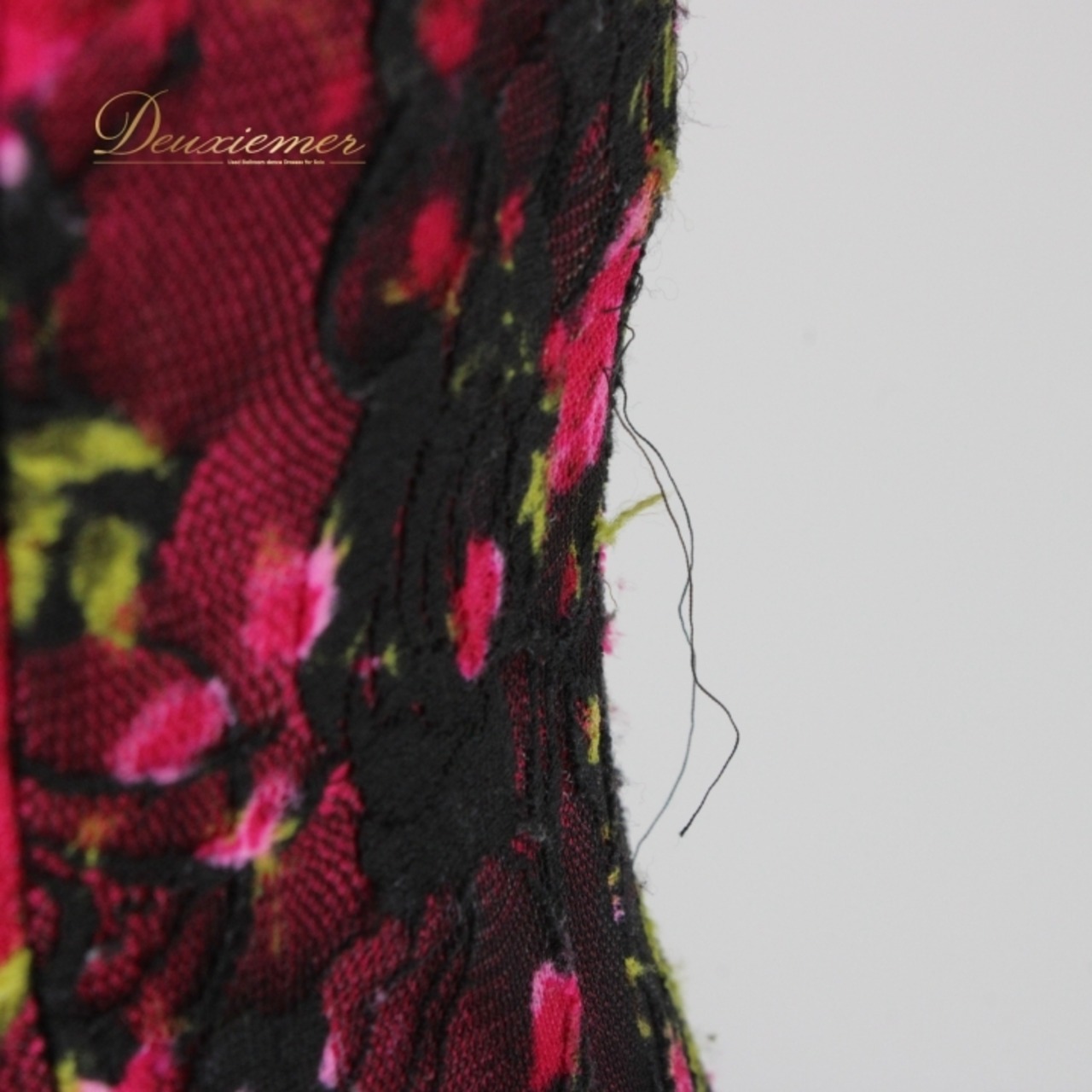 社交ダンス 衣装 スタンダード ドレス ワンピース パーティドレス ブラック系 パープル系 黒 紫 花柄 レース シック 緑 グリーン系 フォーマル おしゃれ かわいい 女性用 ダンス用 コスチューム 二重スカート 着痩せ 大人サイズ パーティー用 イベント 衣装試着 発表会 パレード 丸首デザイン 感謝祭 七五三 お祝い 芸能人着用 期間限定 特別セール