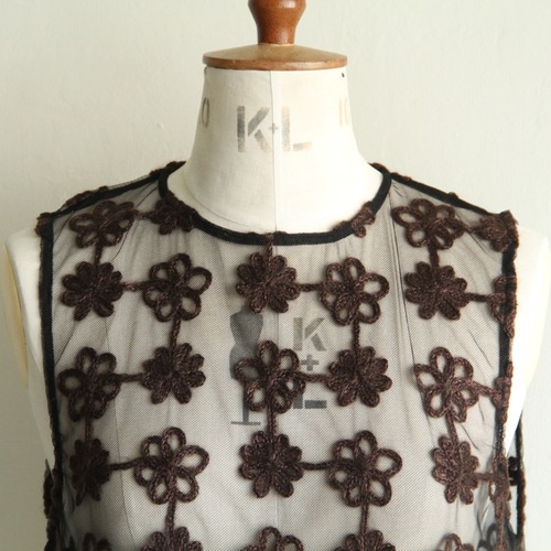 Villd  Tulle × Embroidery tops
