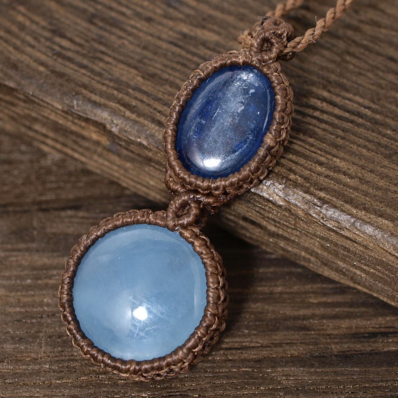 ラピスラズリとアクアマリンのマクラメ連結ネックレス ネックレス 