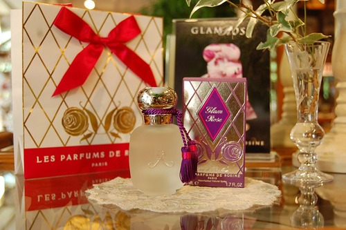 Les Parfums de ROSINE パルファン・ロジーヌ パリ　オードパルファン GLAM ROSE グラム・ローズ