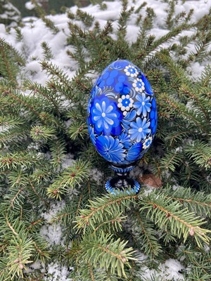 プィサンカ・土台付き（イースター・エッグ）13 cm（ホロベッツ作）