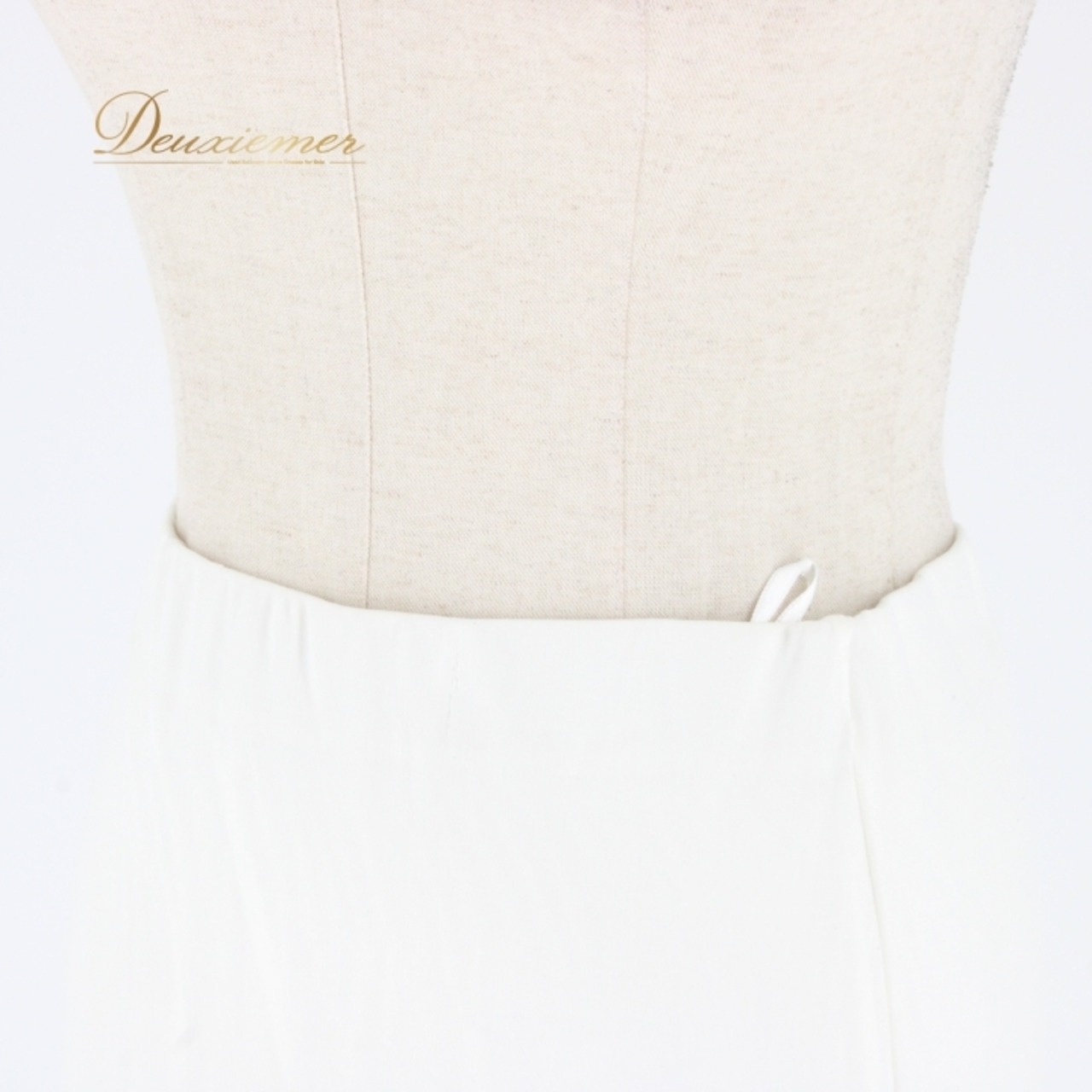 社交ダンス 衣装 スタンダード スカート レッスンウェア レディース 練習着 白 レース ホワイト系 花柄 リボン 清楚 かわいい 可愛い 上品 フェミニン ドレッシー エレガント カジュアル デザイン おしゃれ 普段使い 謝恩会 パーティー 結婚式 お呼ばれ 撮影 かわいらしい 風合い 軽やか 繊細 ふんわり フレア シンプル レディースファッション バルーンスカート