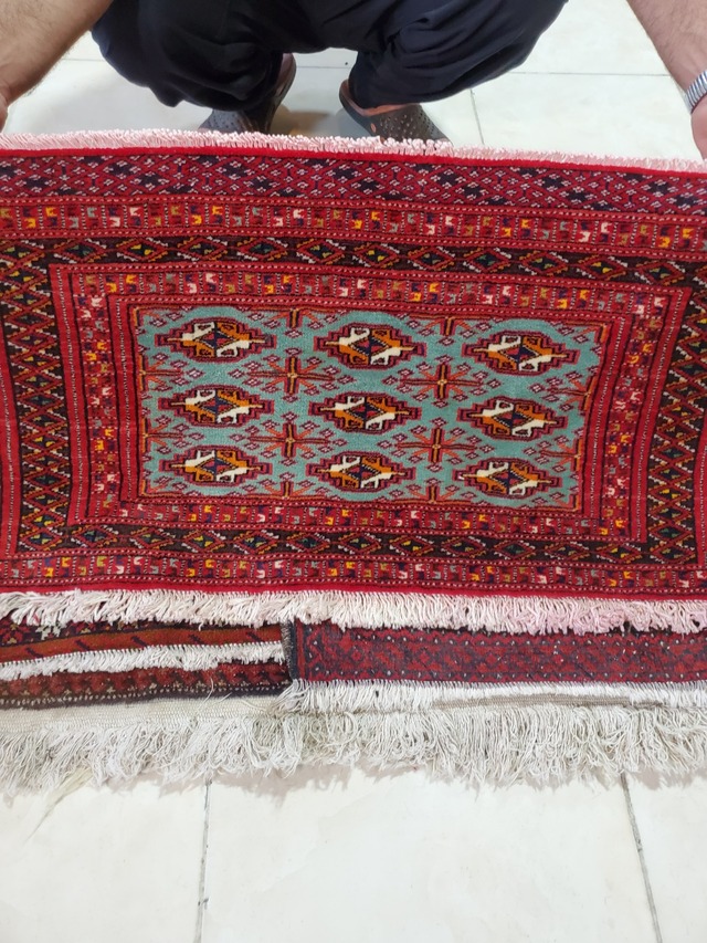 絨毯クエスト48【No.44】 ※現在、こちらの商品はイランに置いてあります。ご希望の方は先ずは在庫のご確認をお願いします。