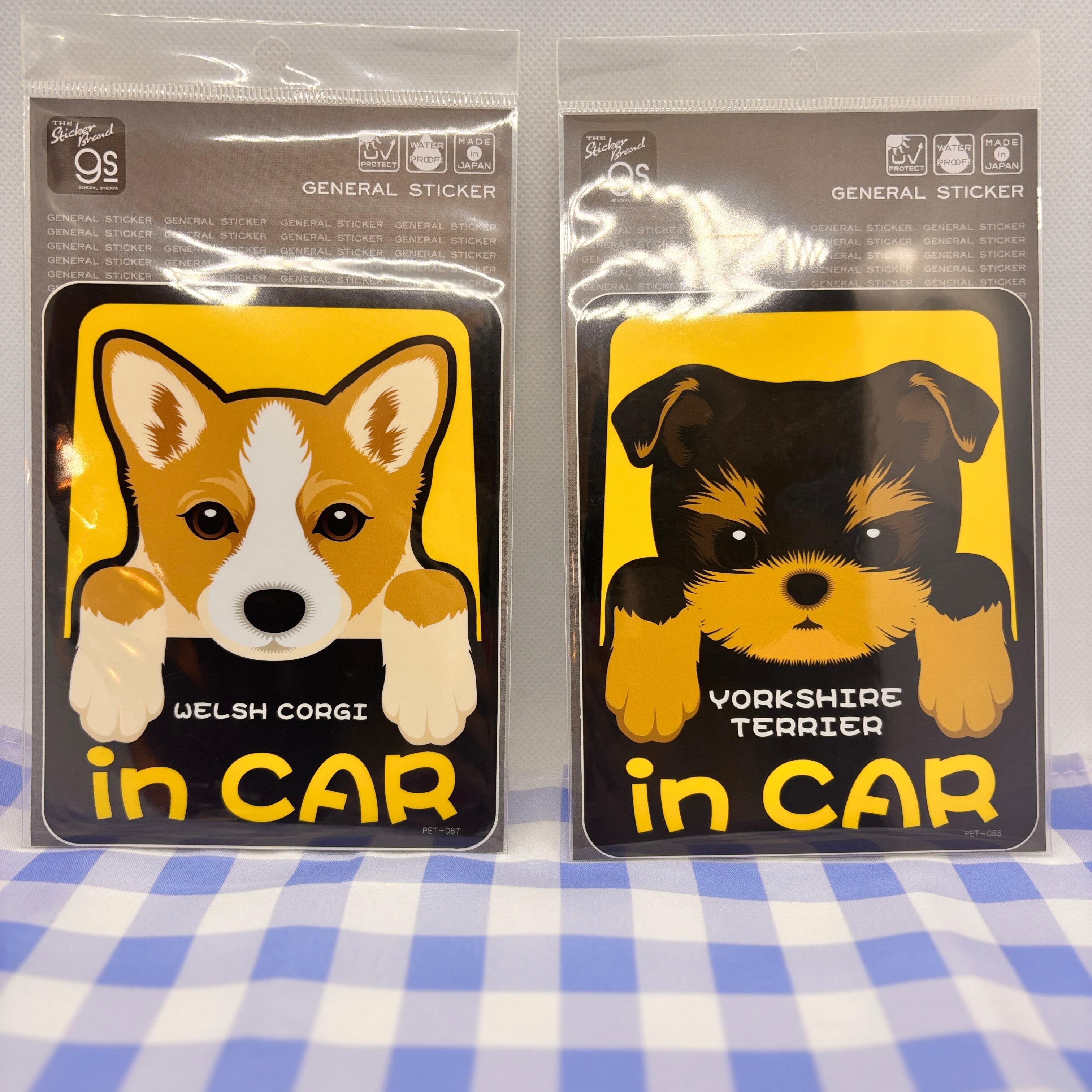 ペットステッカー in CAR　ヨークシャーテリア・コーギー