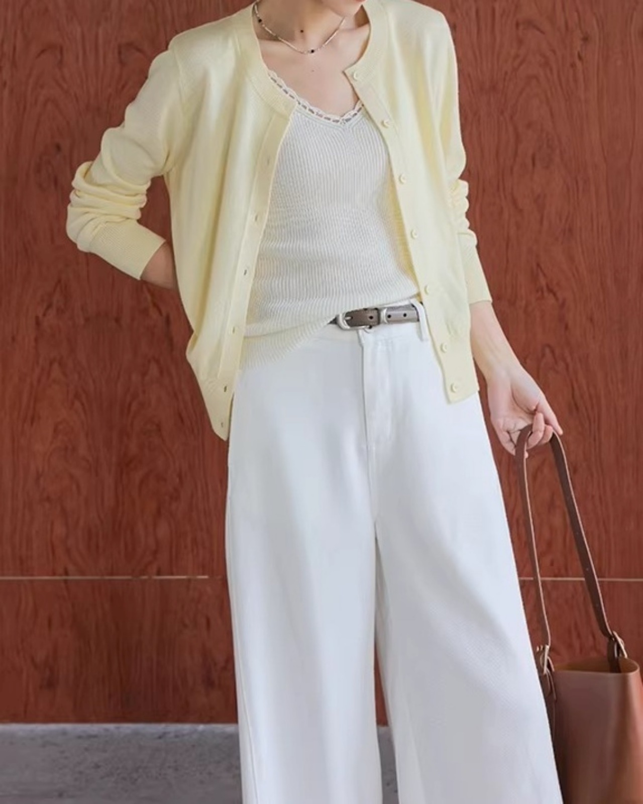 Crew neck knit Cardigan L0097