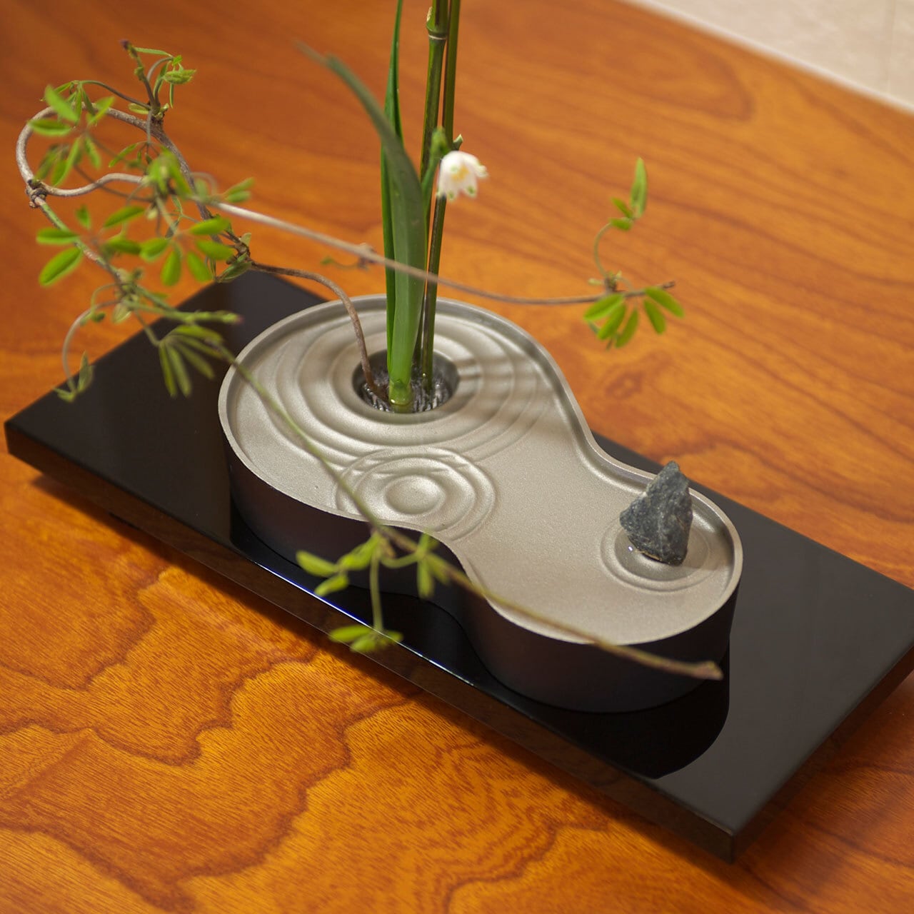 生け花におすすめの花器》雫影HISAGO｜銀雅堂 | 生活を楽しむ専門店