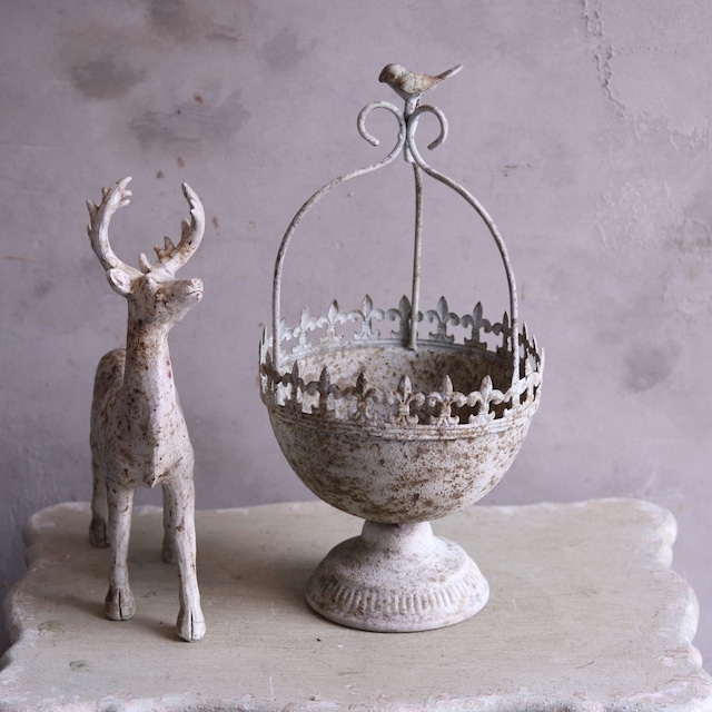 mondimanche 植木鉢　オワゾーカップポットSW  UF665｜シャビーシック　１ぽっとを植えてカワイイ　脚付き　２０cmで飾りやすいサイズ感