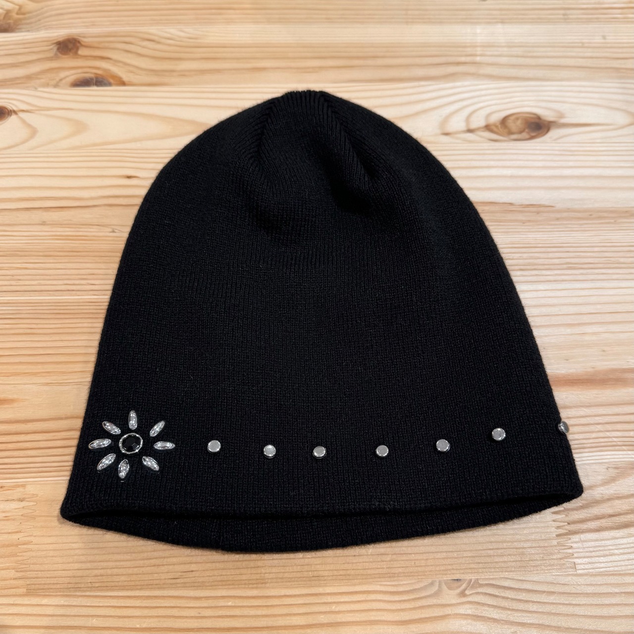 NEW ERA BASIC BEANIE STUDS OSFM 2種