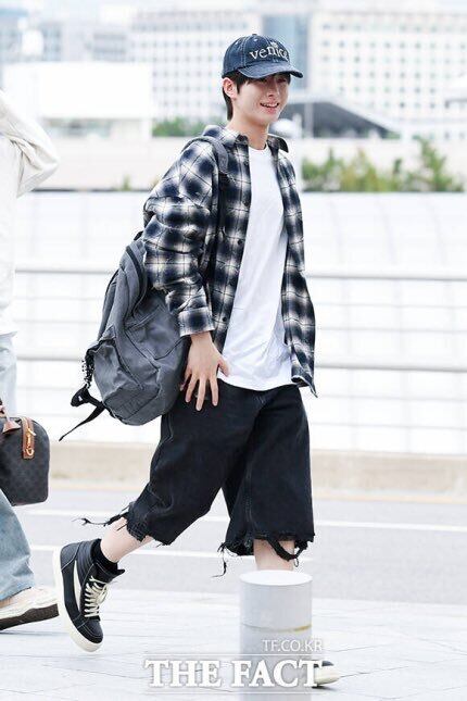 ce2b451a5544c8f94e4c622d736c35