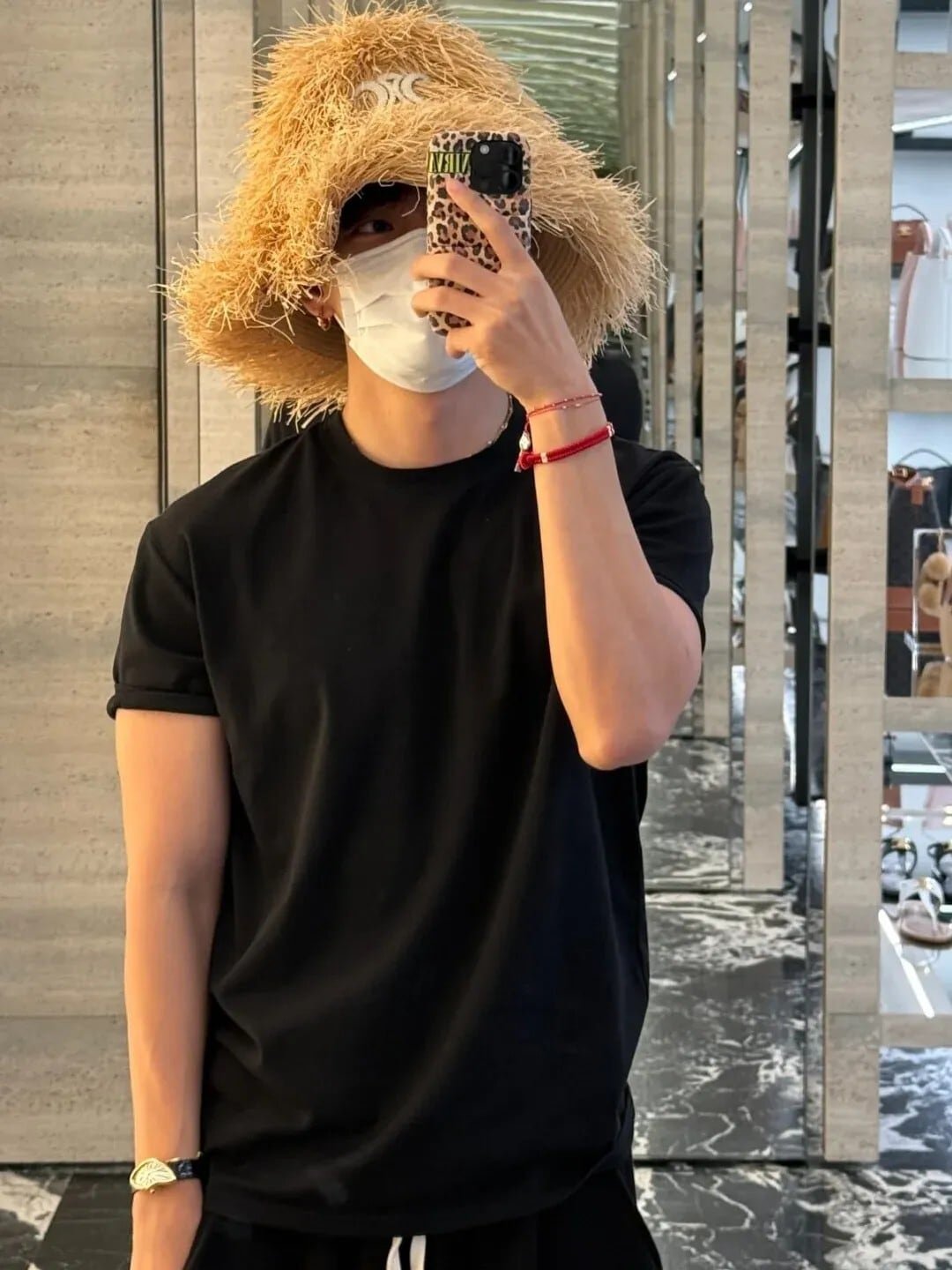 再入庫！！☆BTS V テテ / EXO カイ 着用！！【NIRO】CAREN SiLVER