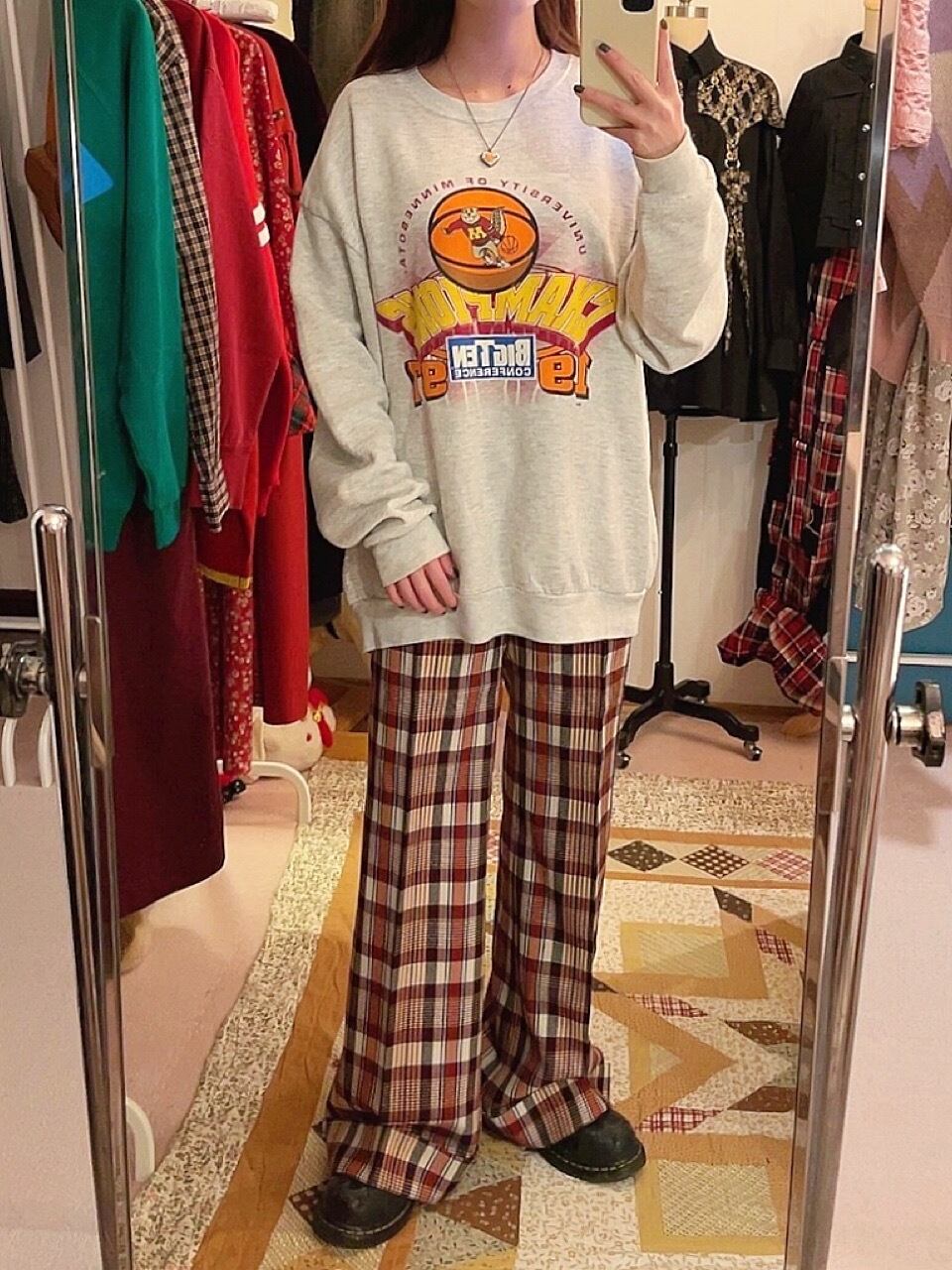 90s squirrel basketball sweat