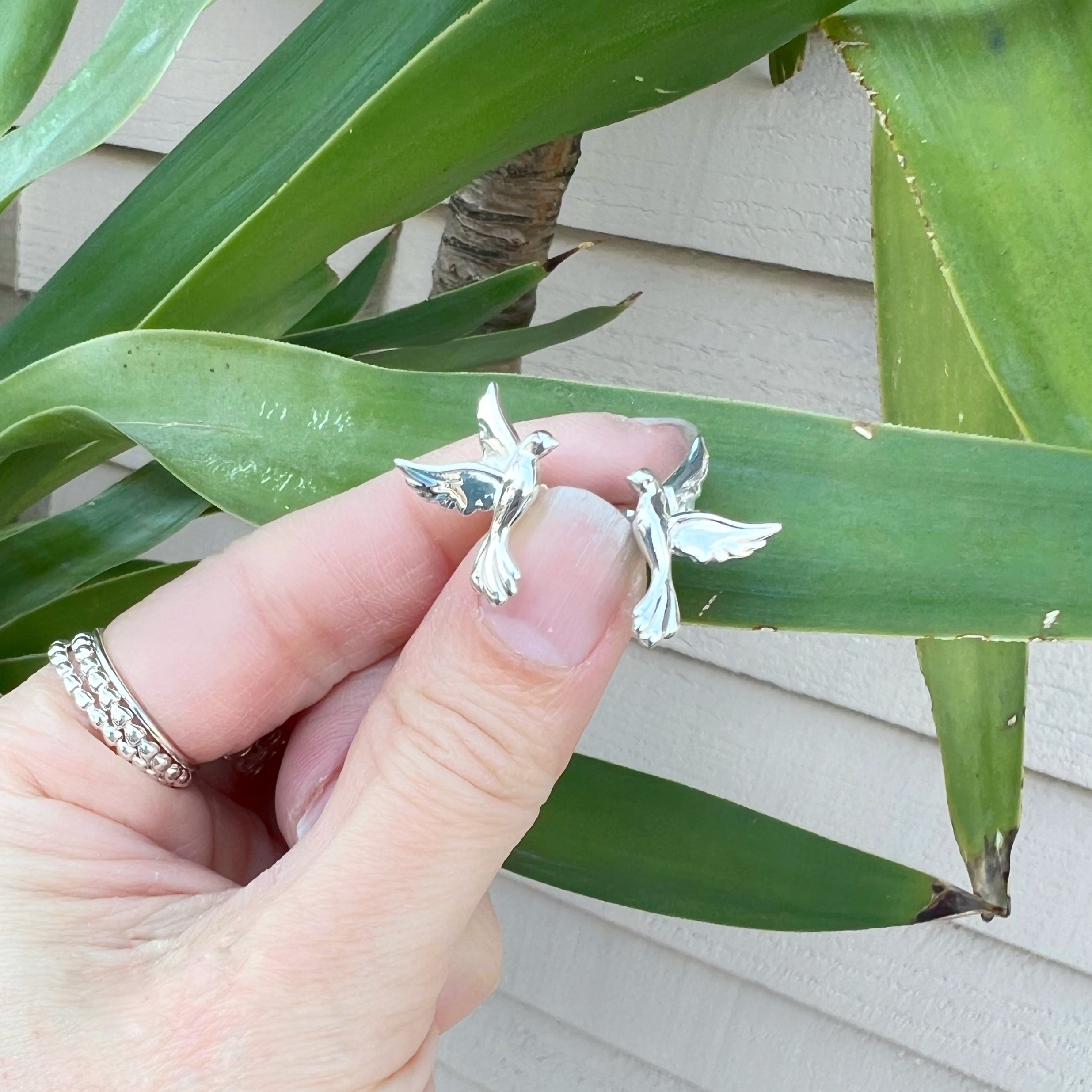 幸せの青い鳥 スタッド ピアス | 【公式通販】鎌倉のシルバー