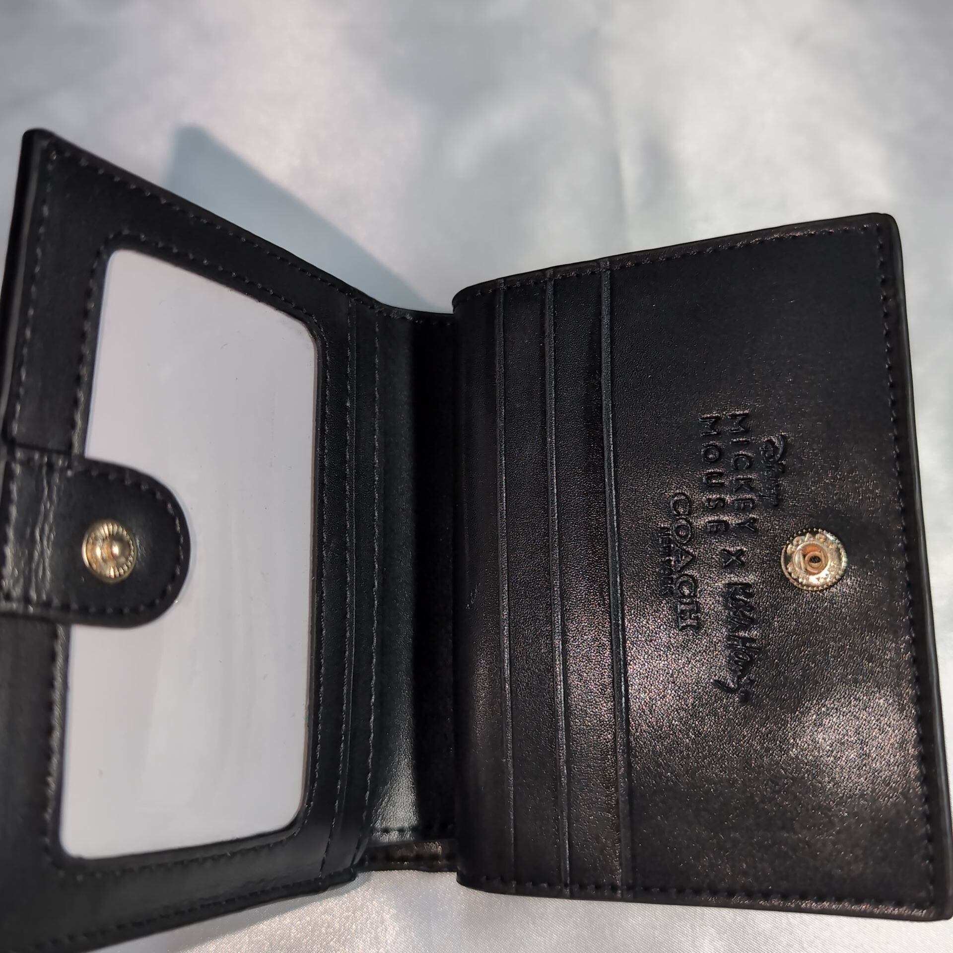 COACH Mickey Mouse x Keith Haring 二つ折り財布 Amazon | [コーチ] Disney X Keith Haring x ディズニー x キース