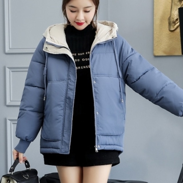 アウター レディース 送料無料 7色 ダウンコート ジャンパー フード付き ブルゾン キルティング ジャケットショート丈 クロップ丈 長袖 前開き フロントボタン  ポケット付き 無地 あったか 防寒着 ゆったり ゆる 大きめ S M L 楽ちん 軽い シンプル カジュアル ラフ おしゃれ お洒落 大人女子 可愛い かわいい こなれ感 マニッシュ ブラウン 茶色 ベージュ 白系 秋服 冬服 春服 10代 20代 30代 40代 50代 通勤 通学 会社員 学生 普段使い 着回し デイリー 重ね着 おでかけ