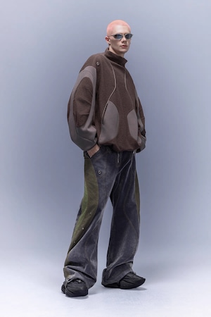 XIPHEVILマニピュレーターハイネックスウェットシャツ