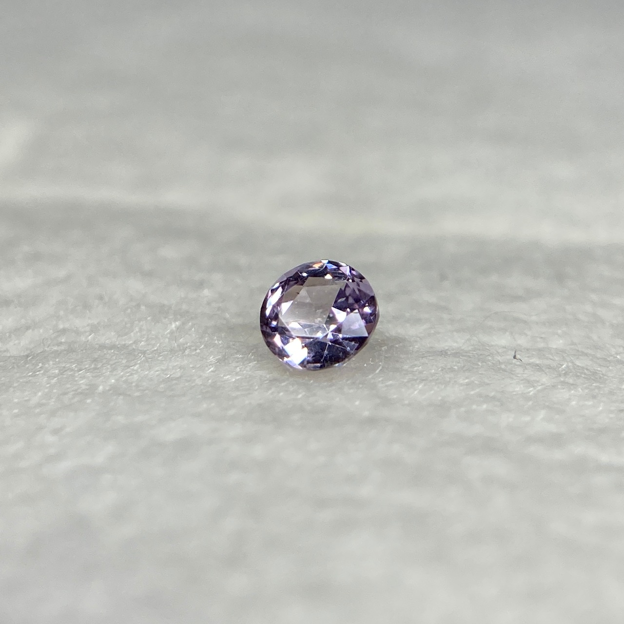 ローズカットサファイア 薄紫系 約2.9mm r-0137