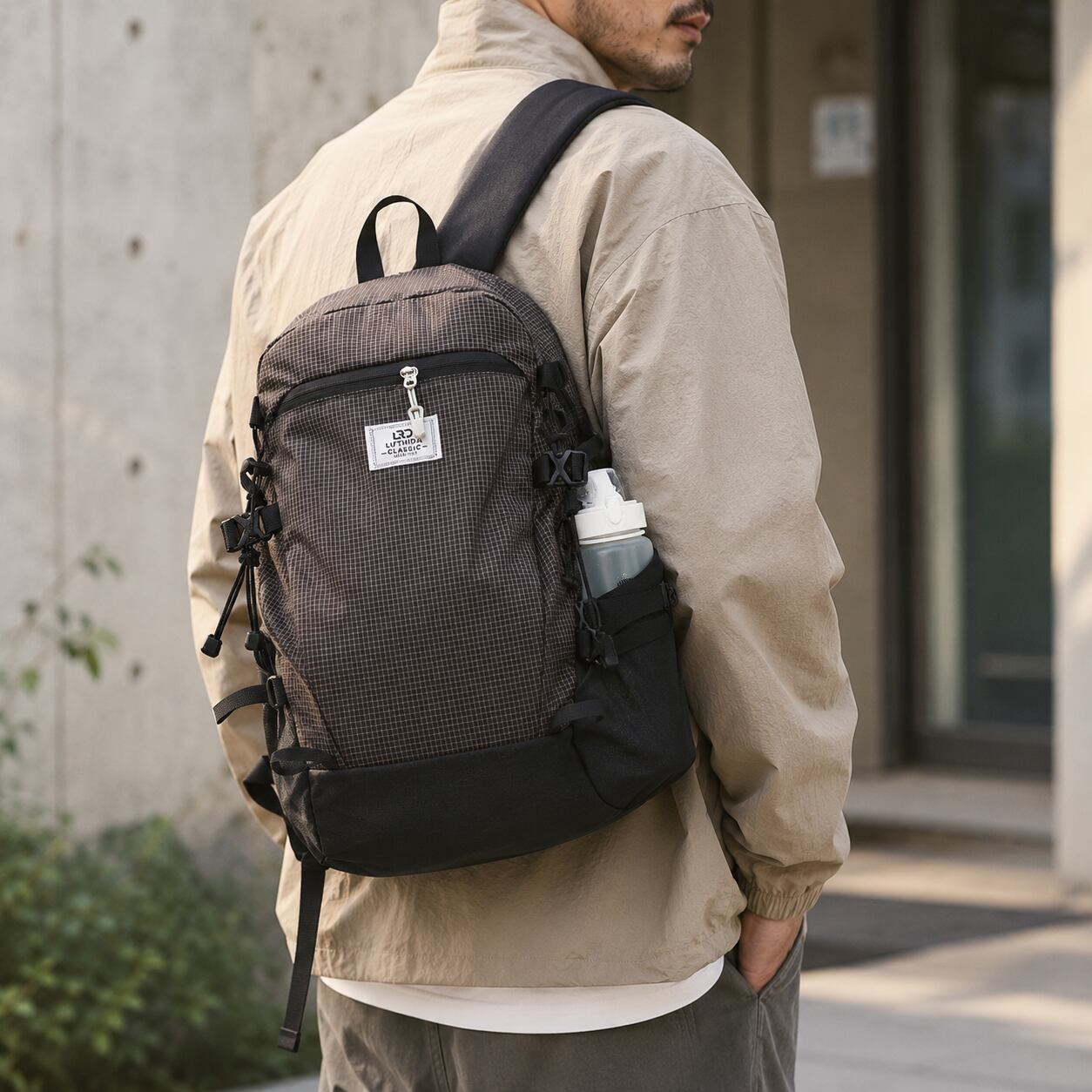 【H0554】Backpack Design Multi-Pocket Zipper Closure Bag / 2color