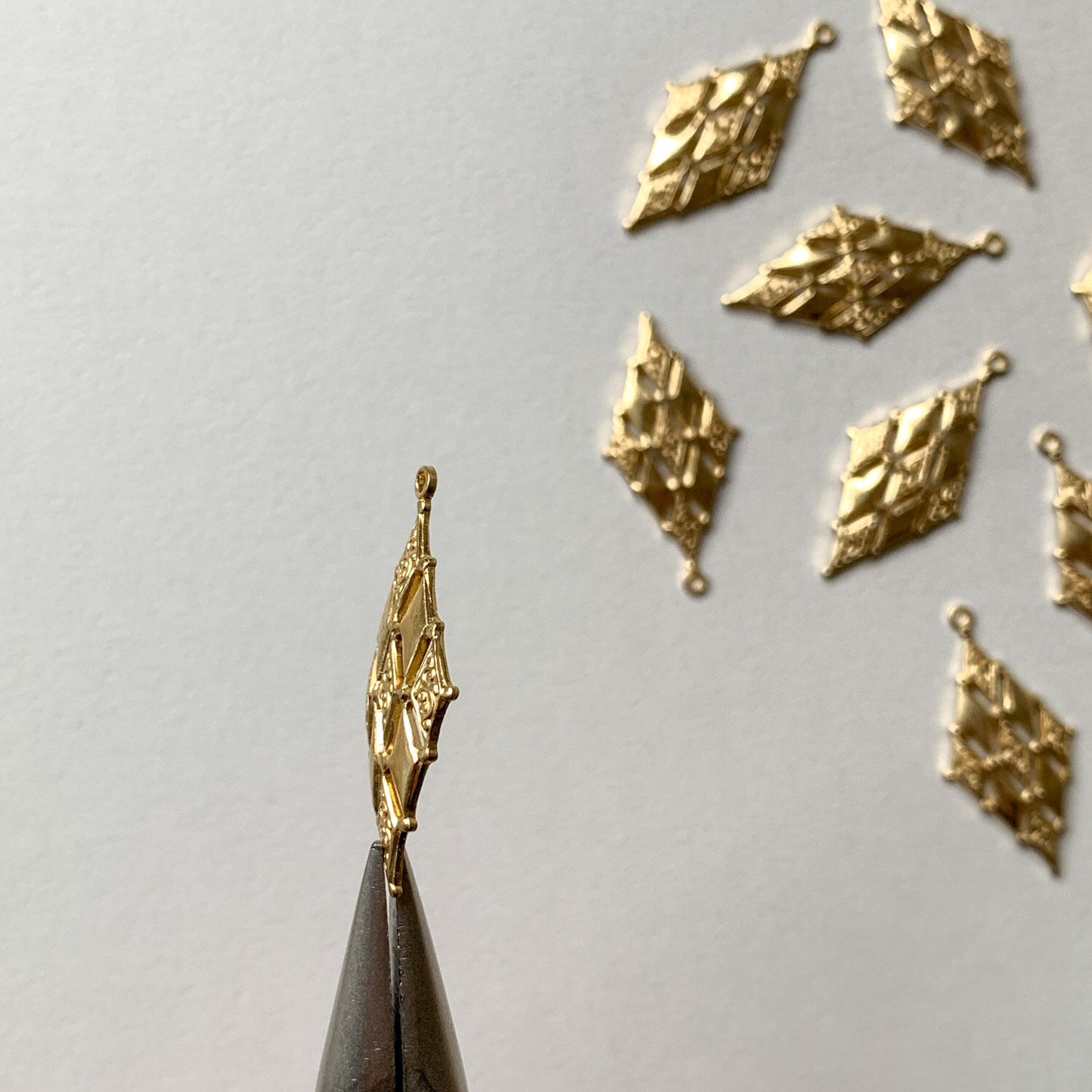 USA真鍮 ダイヤ型ひし形チャーム | Dua-アクセサリーパーツショップ