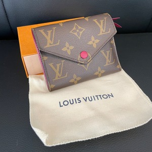 LOUIS VUITTON ルイヴィトン　ポルトフォイユヴィクトリーヌ