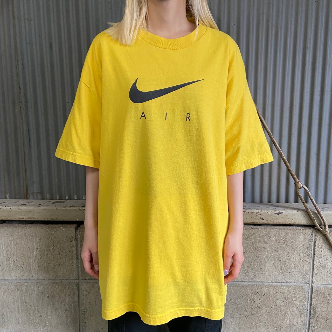 NIKE ナイキ AIR スウォッシュ ロゴ プリント Tシャツ メンズXL 古着 イエロー 黄色【Tシャツ】【FSS2308-50b】 | cave  古着屋【公式】古着通販サイト