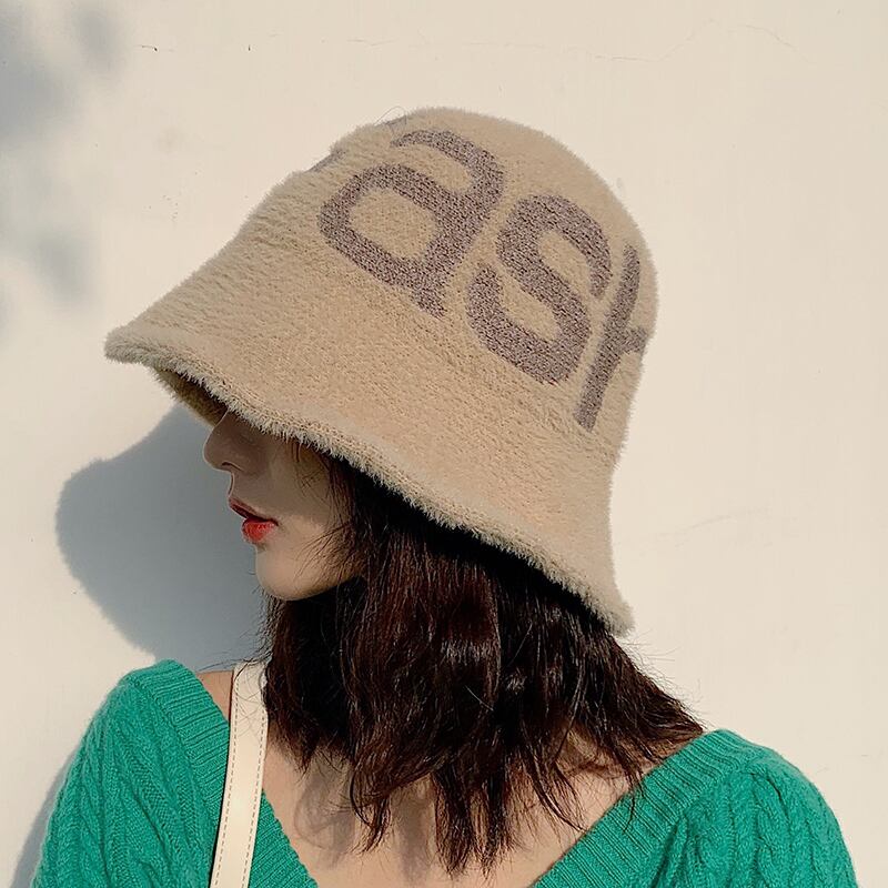 オータムウィンター刺繍レッド 帽子 大人ガーリー スウィート キュート カジュアル 秋物 冬物 アジャスタブル ブラック・アイド・ピーズ30068528645