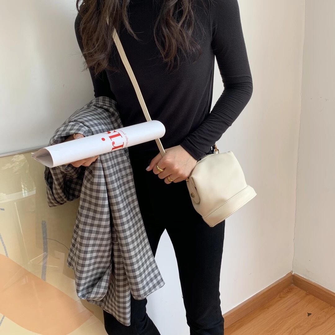 ミニバケットショルダーバッグ