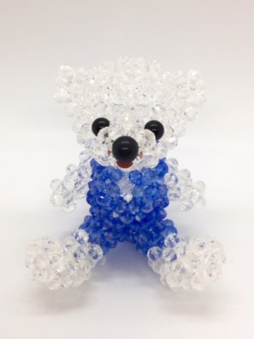 【完成品】【送料込】クマさん男の子（10㎜ガラスビーズ使用）
