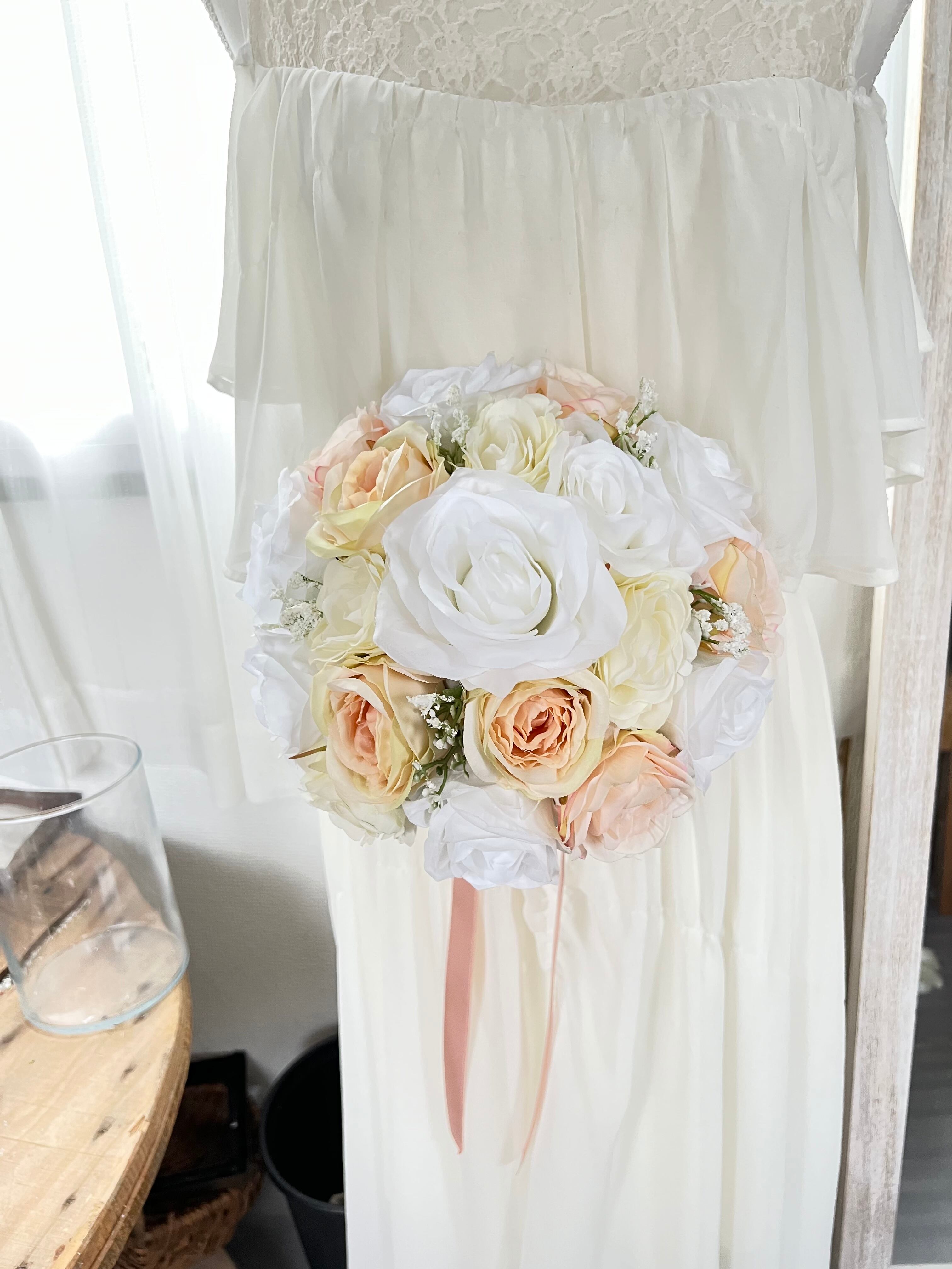 白バラ サーモンピンクラウンドブーケ Houkiboshi