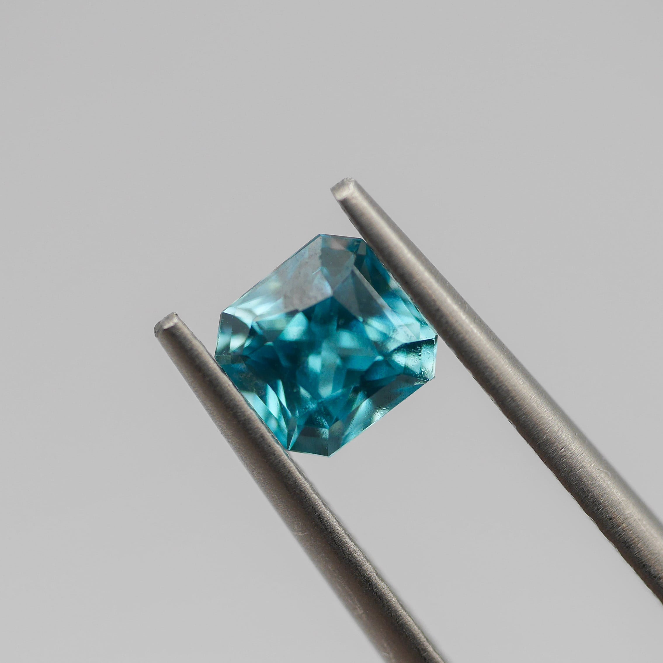 ブルージルコン 0.94ct | minamogem