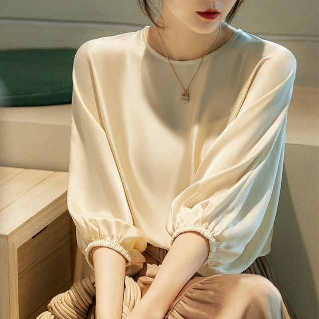 Loose Sleeve Silk Style Shirt  T1113
