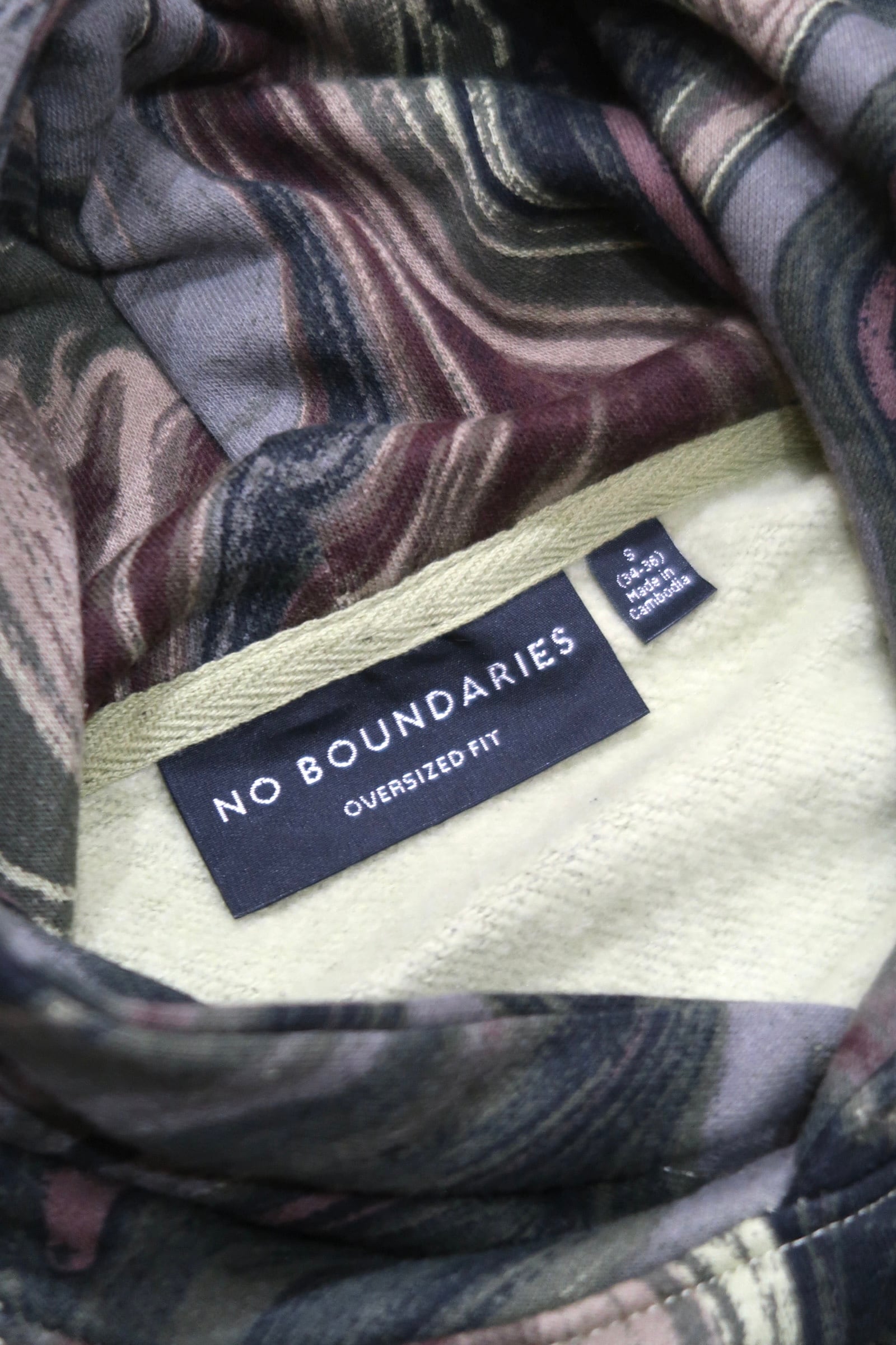 値下げしました= no boundaries パーカー マーブル柄 グリーン カーキ