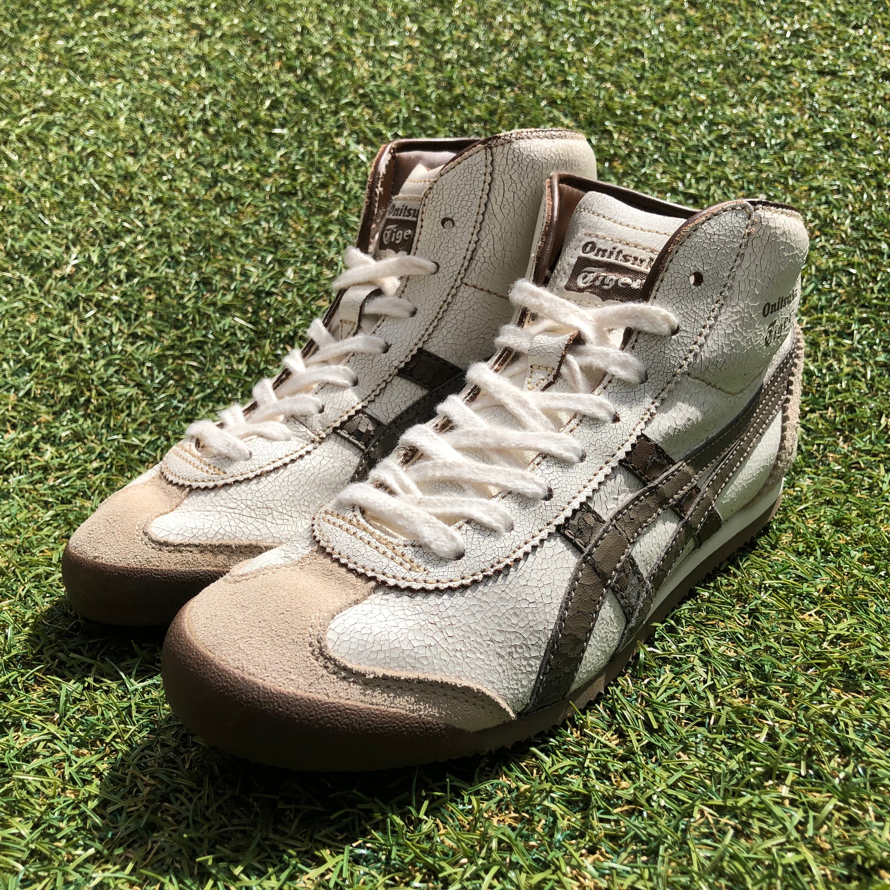 新品のオニツカタイガー Onitsuka Tiger MEXICO MID RUNNER オニツカタイガー メキシコミッド