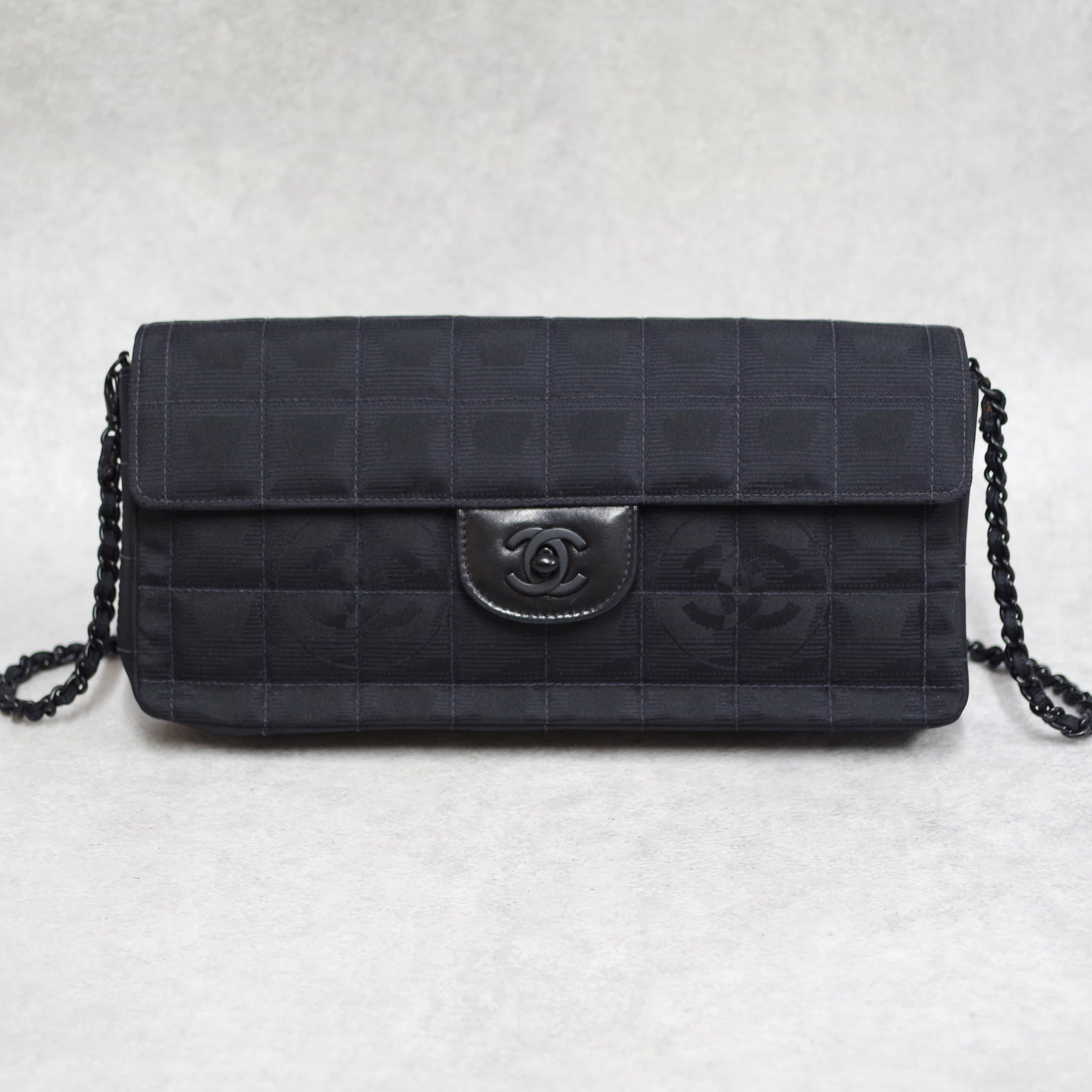CHANEL シャネル チョコバー ニュートラベルライン ショルダーバッグ CHANEL シャネル チョコバー ニュートラベルライン ショルダーバッグ